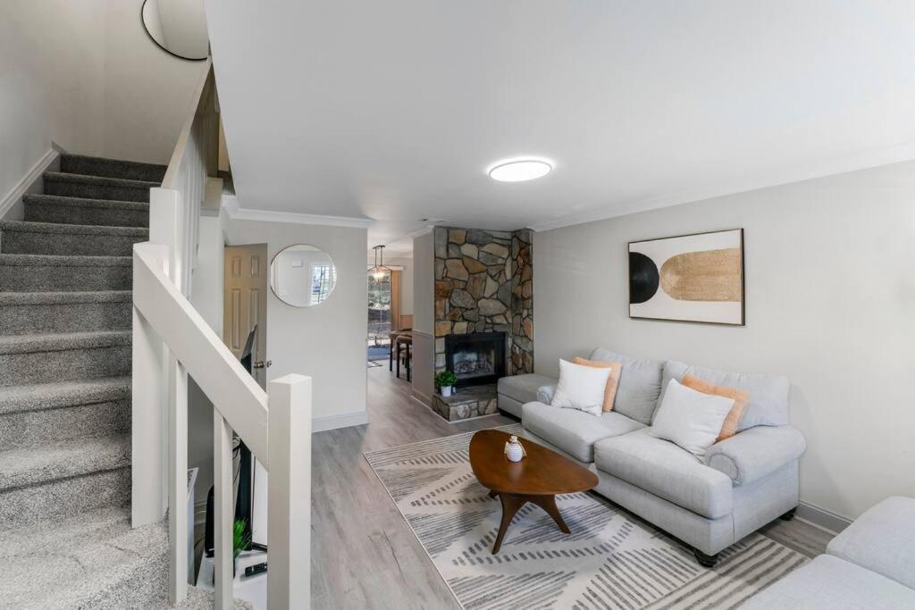 Holiday home Golf Oasis Modern Townhome!