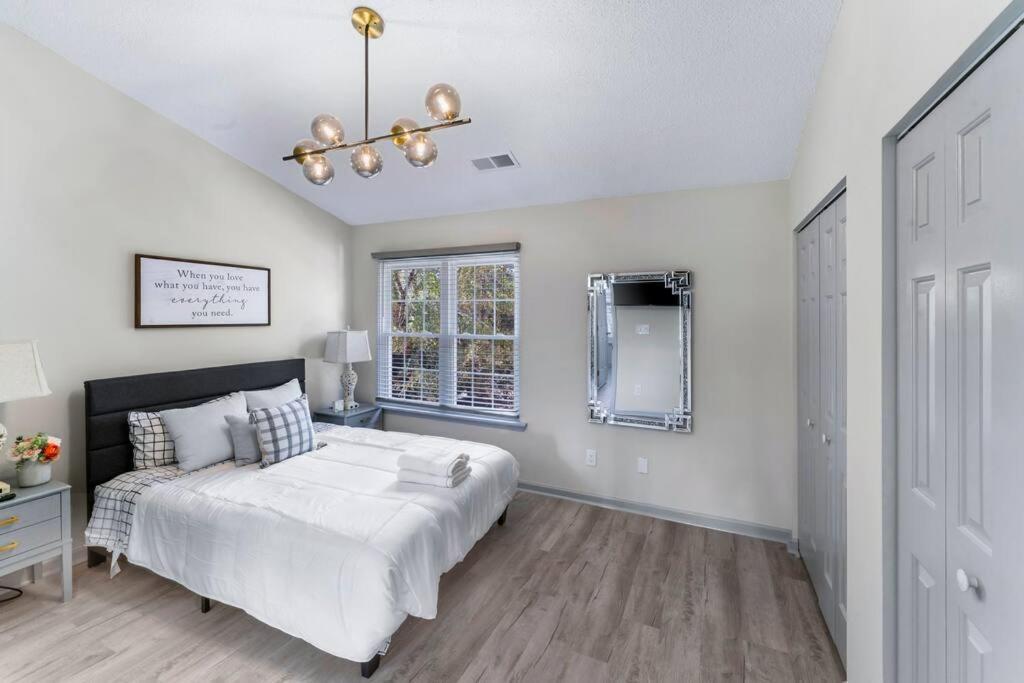 Holiday home Golf Oasis Modern Townhome!