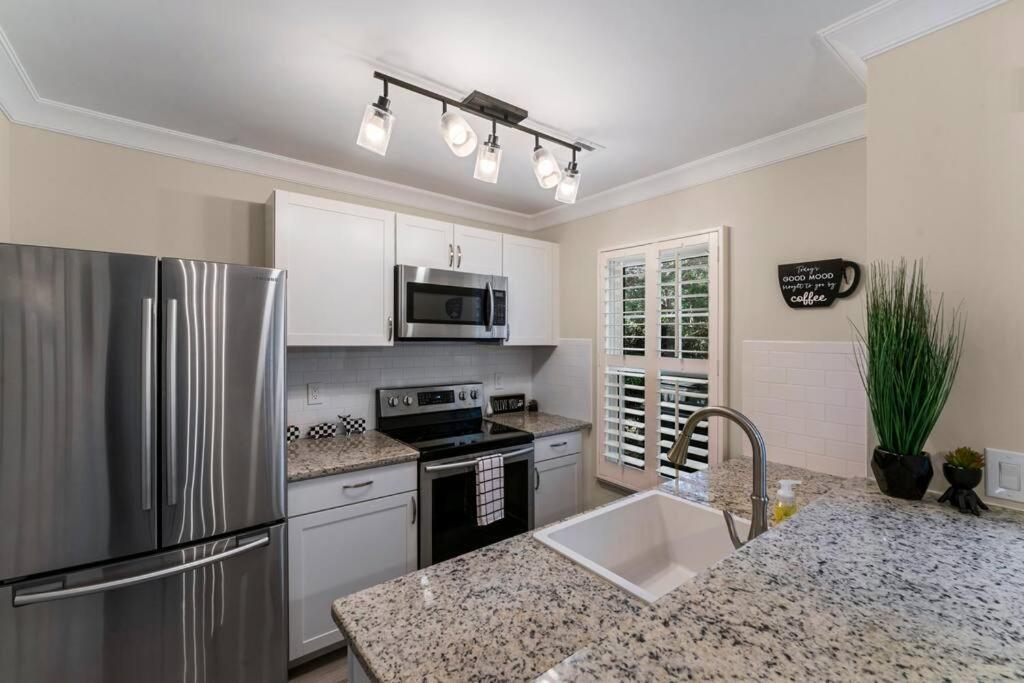 Holiday home Golf Oasis Modern Townhome!